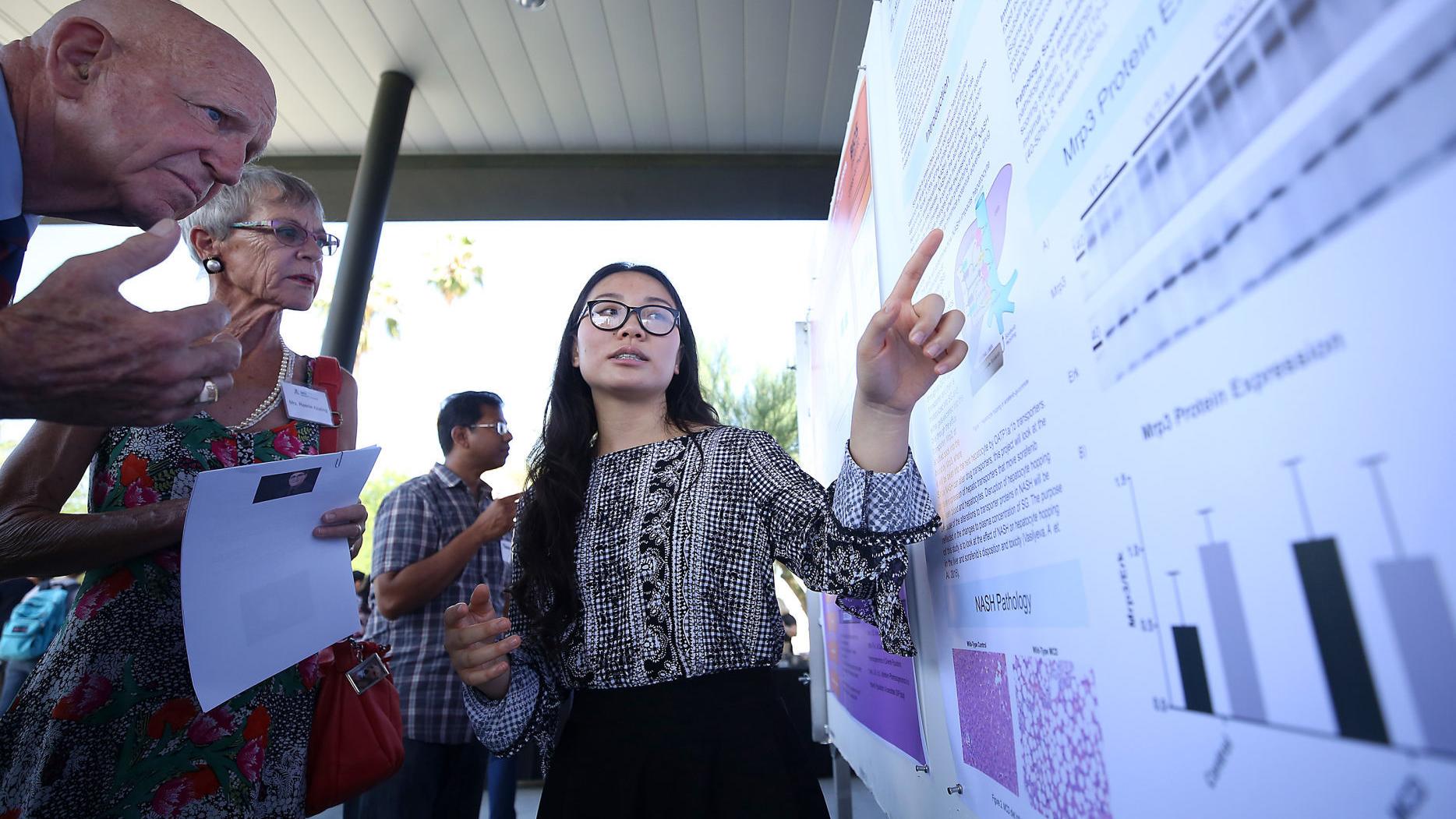 Arizona high schoolers get real laboratory experience during Bio5 internship program